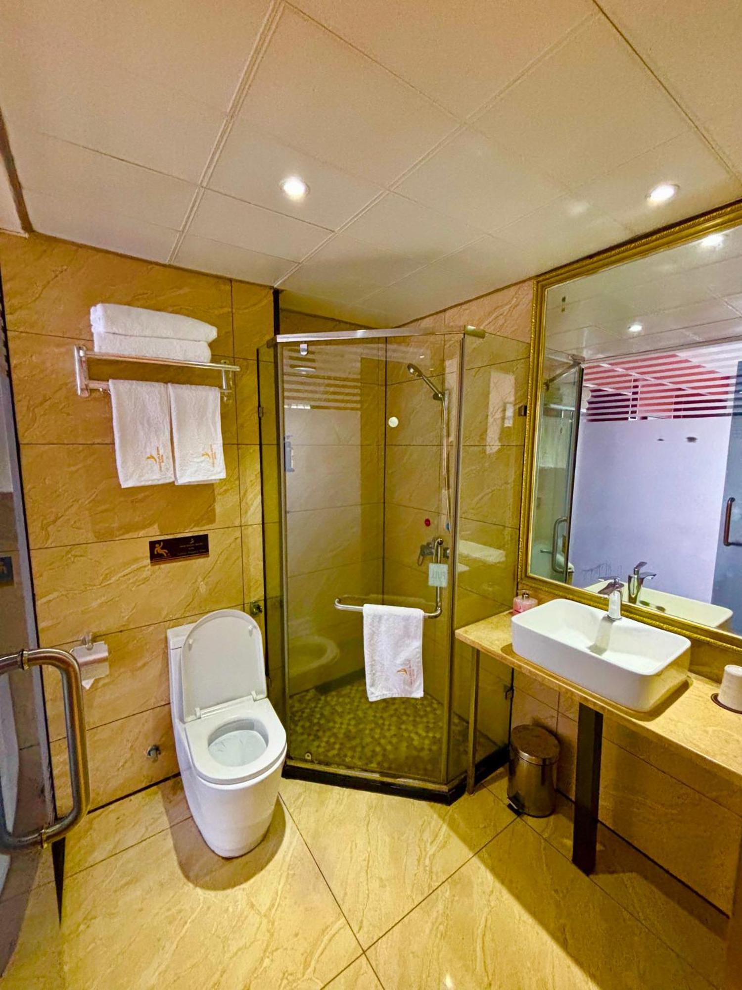 Hotel Swiss Lenana Mount 4*