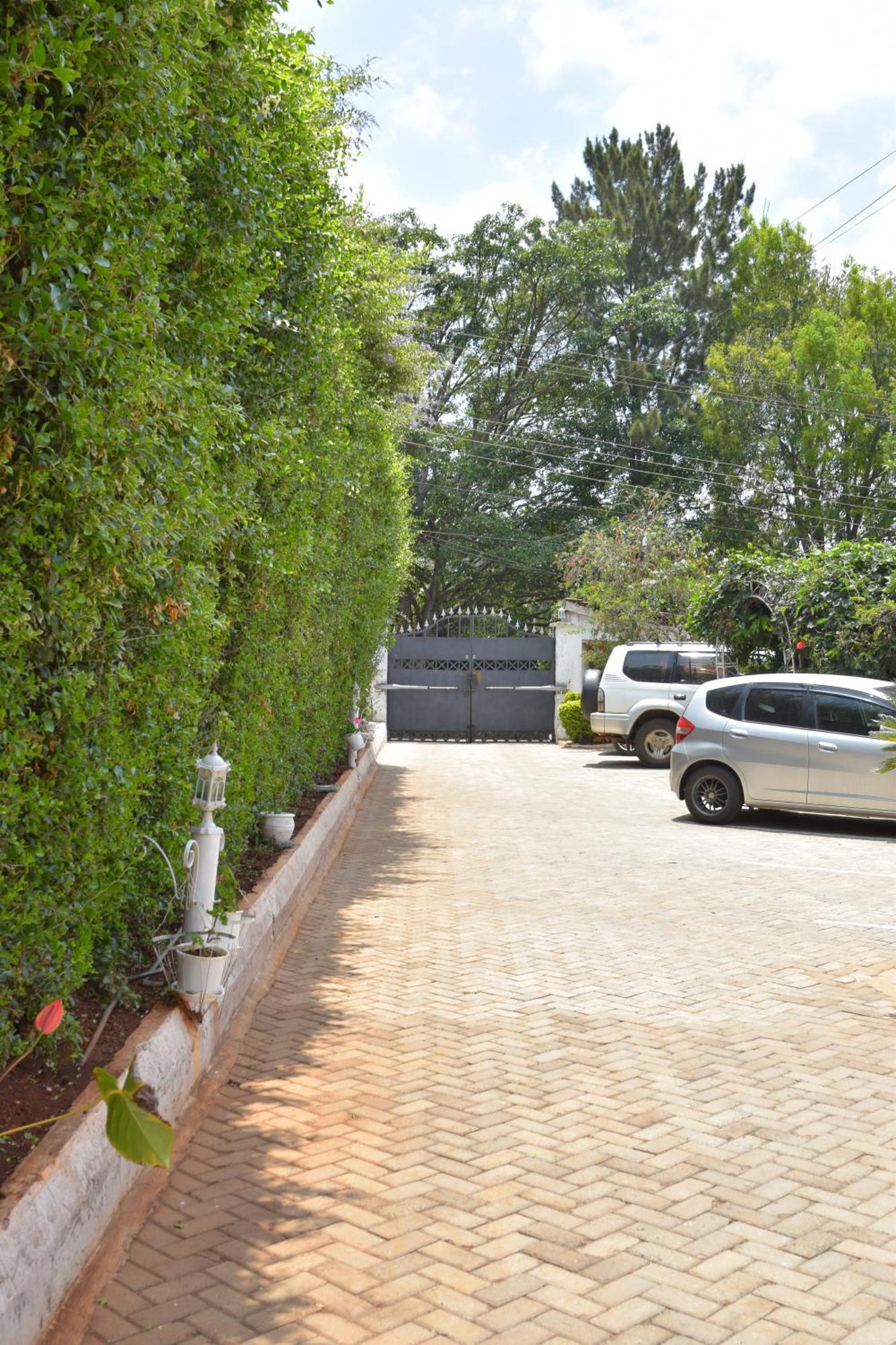 Serene * Nairobi