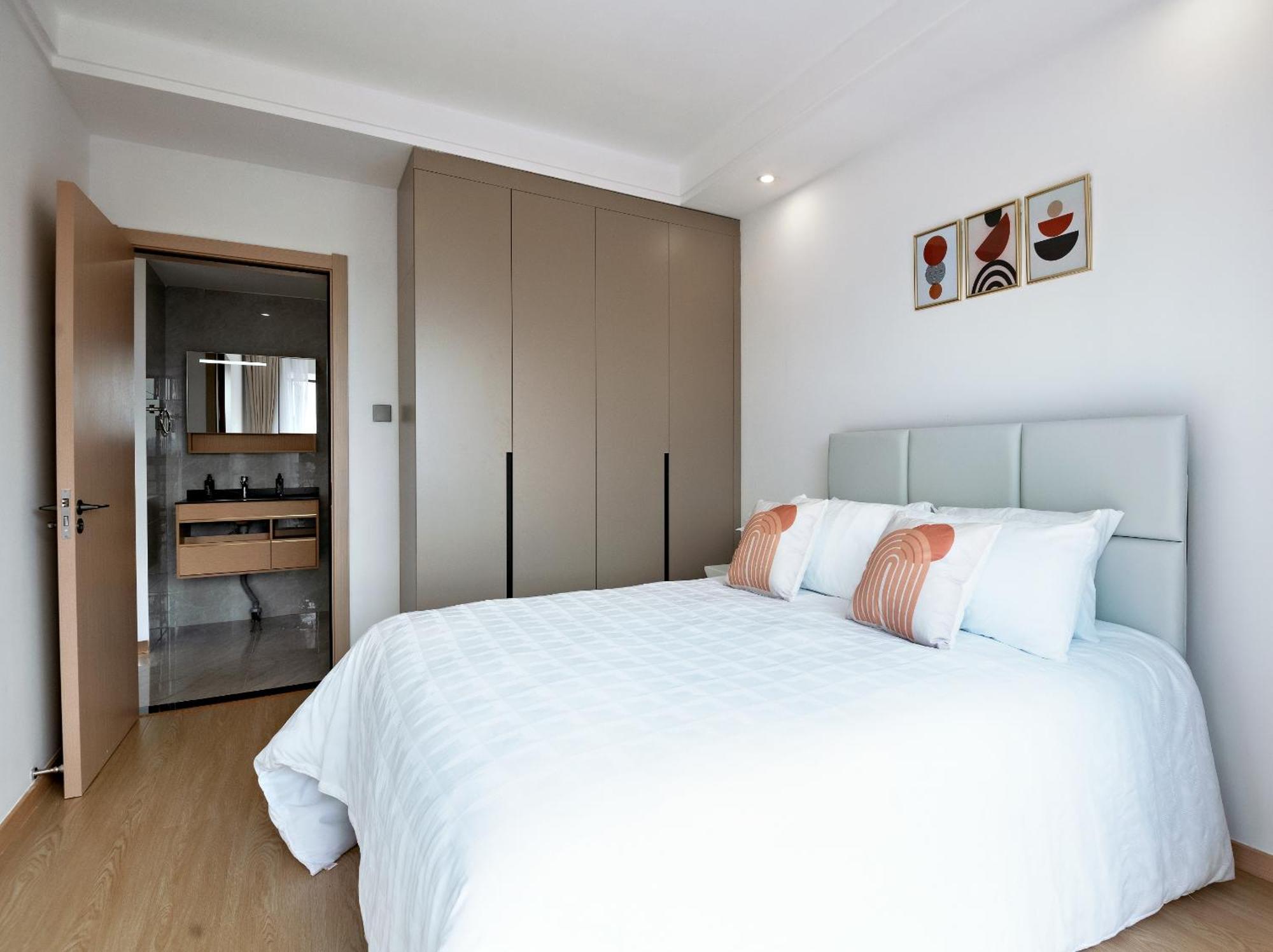 Chic, Kileleshwa, 1 Bedroomed With Gym And Heated Pool Apartment *