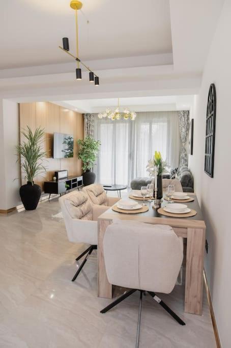 Apartment At Leshwa House *