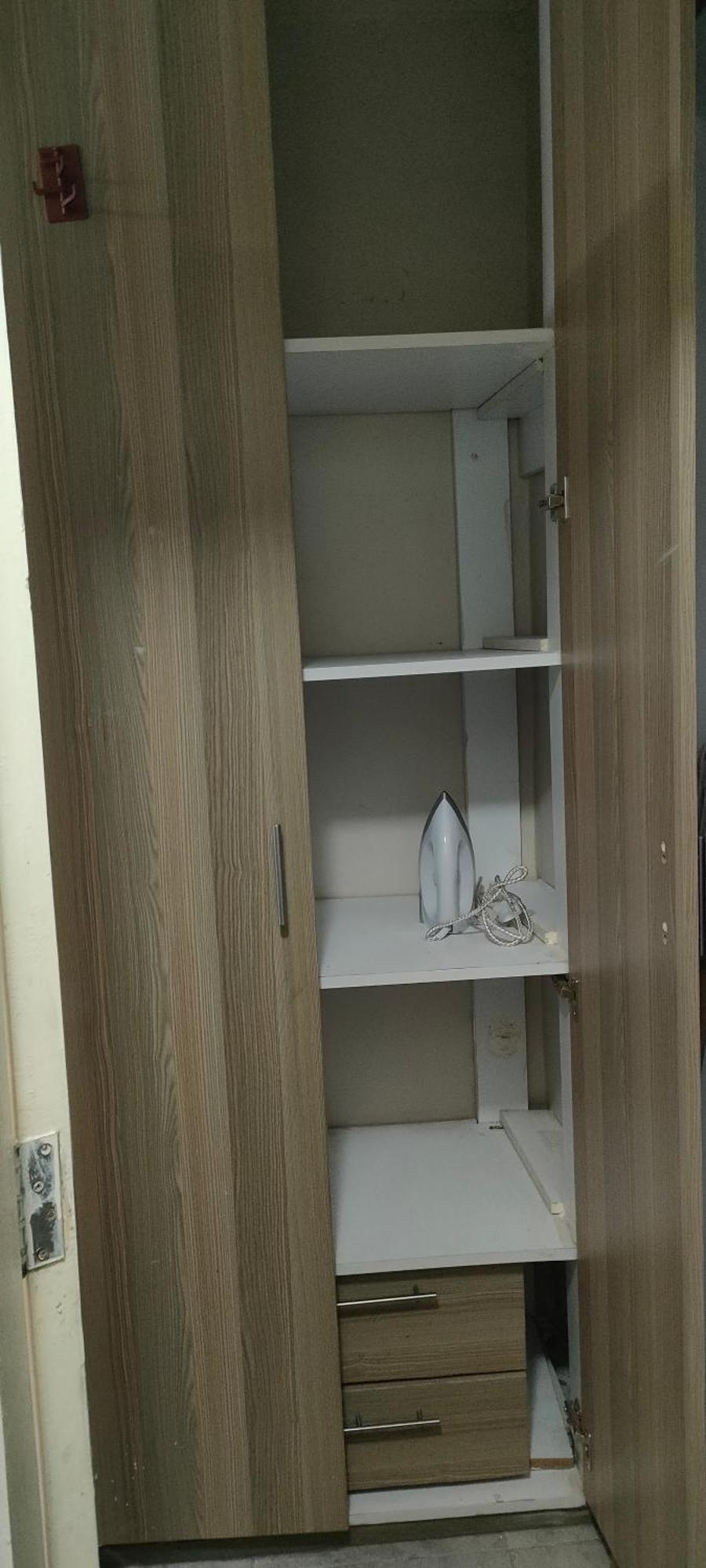 Leigh Apartment