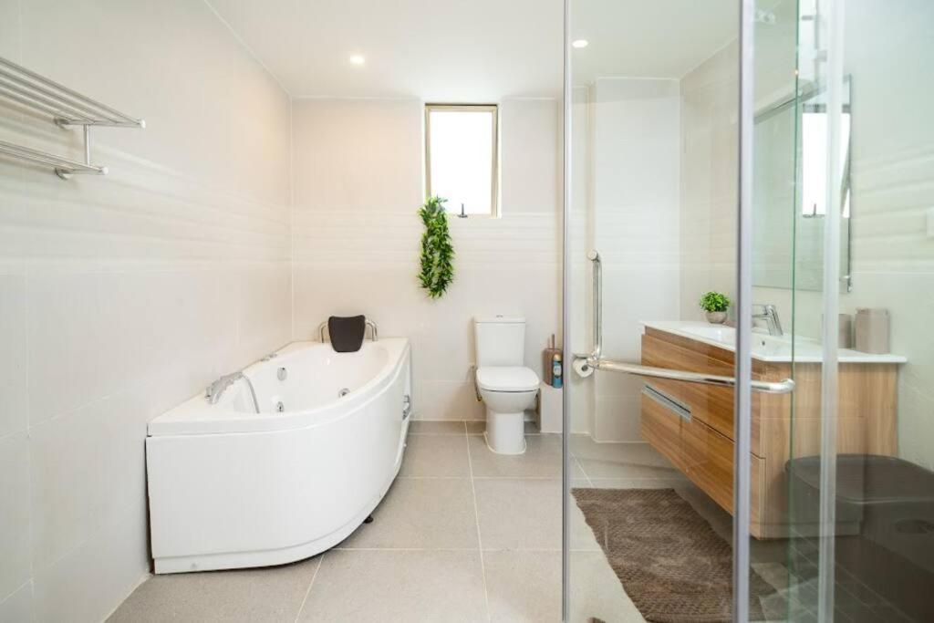Modern 3 Bed With Pool, Kileleshwa *