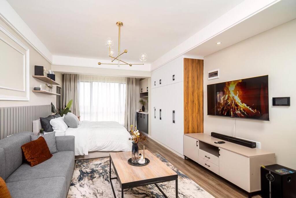 Luxury Cozy 5 Star In Kilimani Apartment