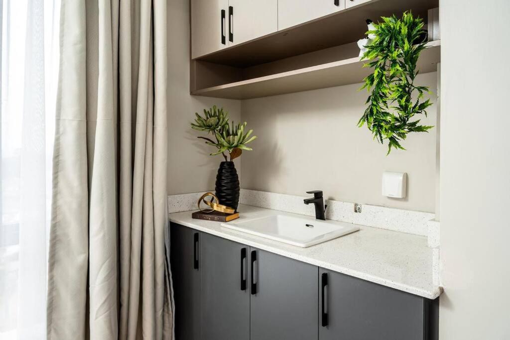 Luxury Cozy 5 Star In Kilimani Apartment Nairobi