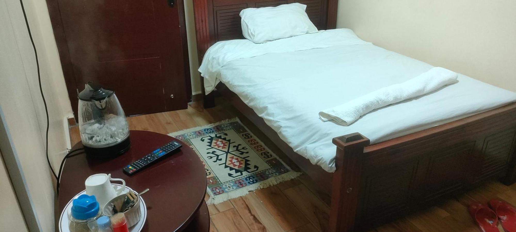 Hostel Sky Nest 14 *