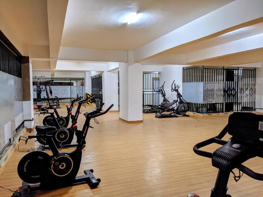 Comfortable Fully-equipped With Free Wifi, Gym & Amazing Rooftop Views Nairobi