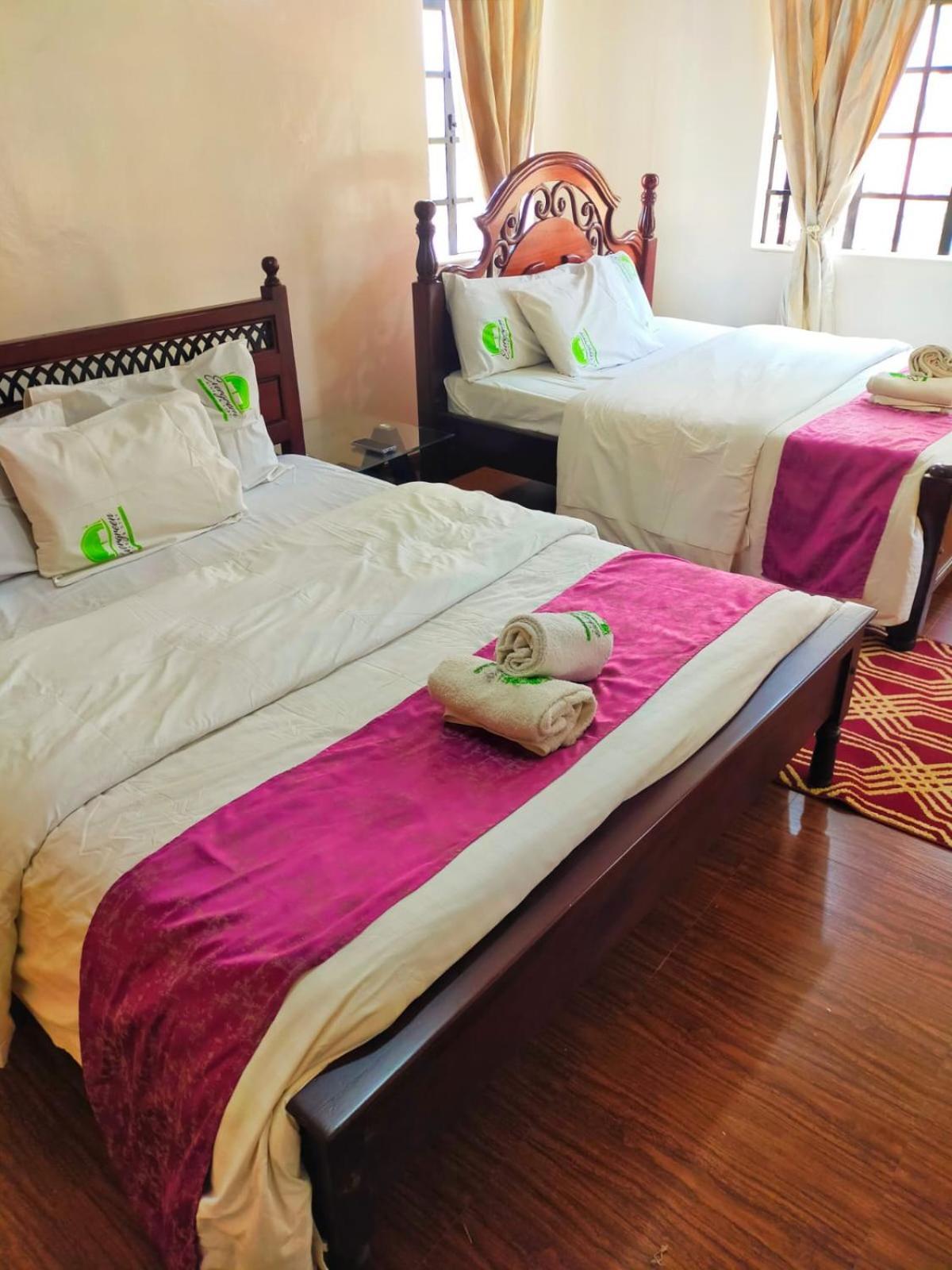 Guest house Evergreen Kile Homes *