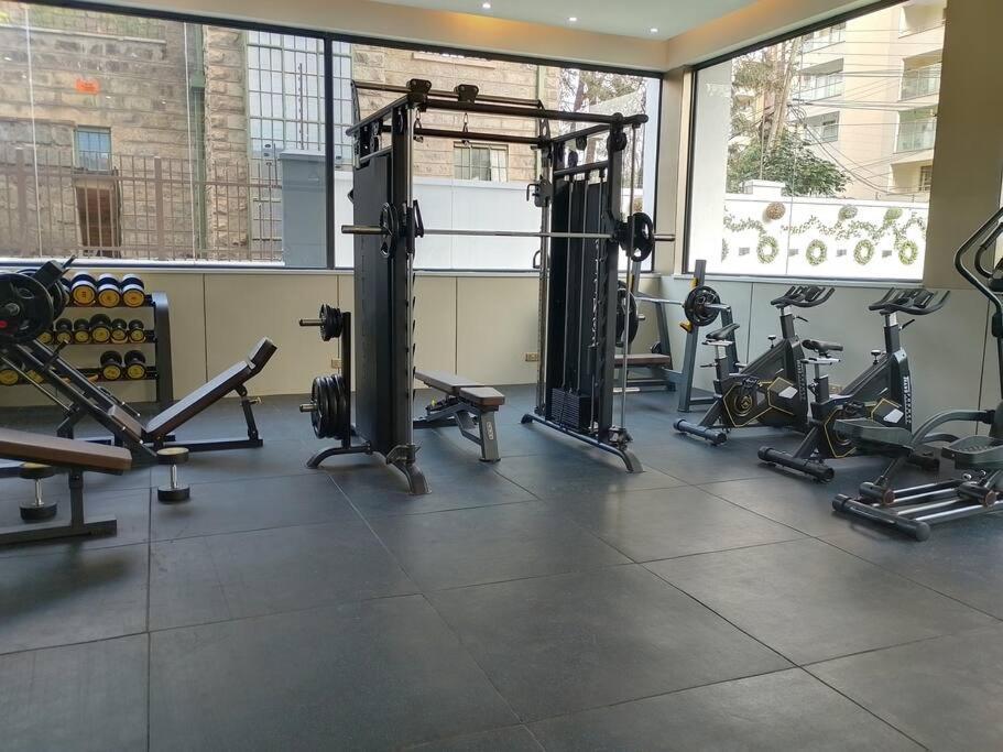 Apartment In Kileleshwa With Gym, Pool, Netflix, Washer Nairobi