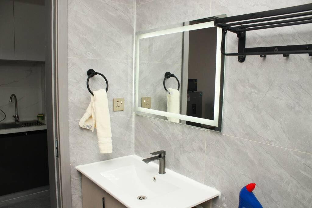 In Kileleshwa With Gym, Pool, Netflix, Washer Apartment *