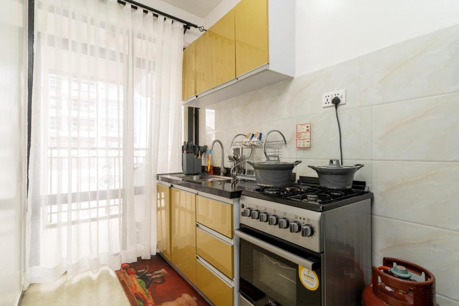 Apartment 1 Bed And Exta Bedroom At Kilimani Yaya Centre-nairobi Nairobi