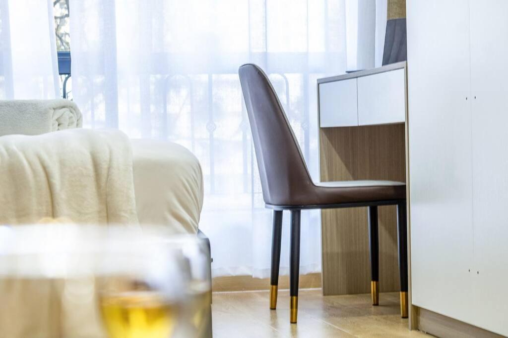 Luxe With Pool, Gym And Work Space Nairobi