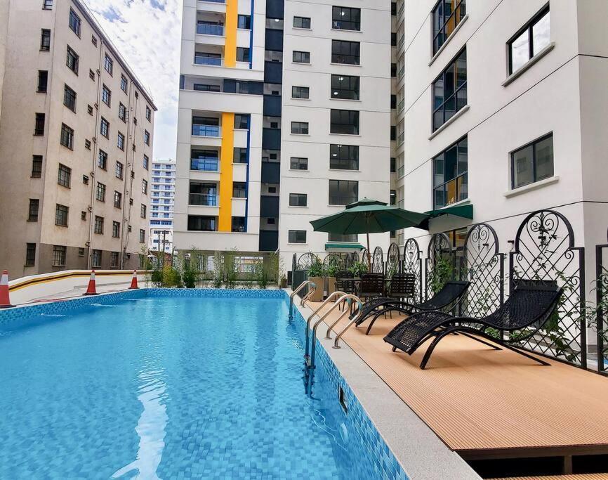 Luxe With Pool, Gym And Work Space Apartment Nairobi