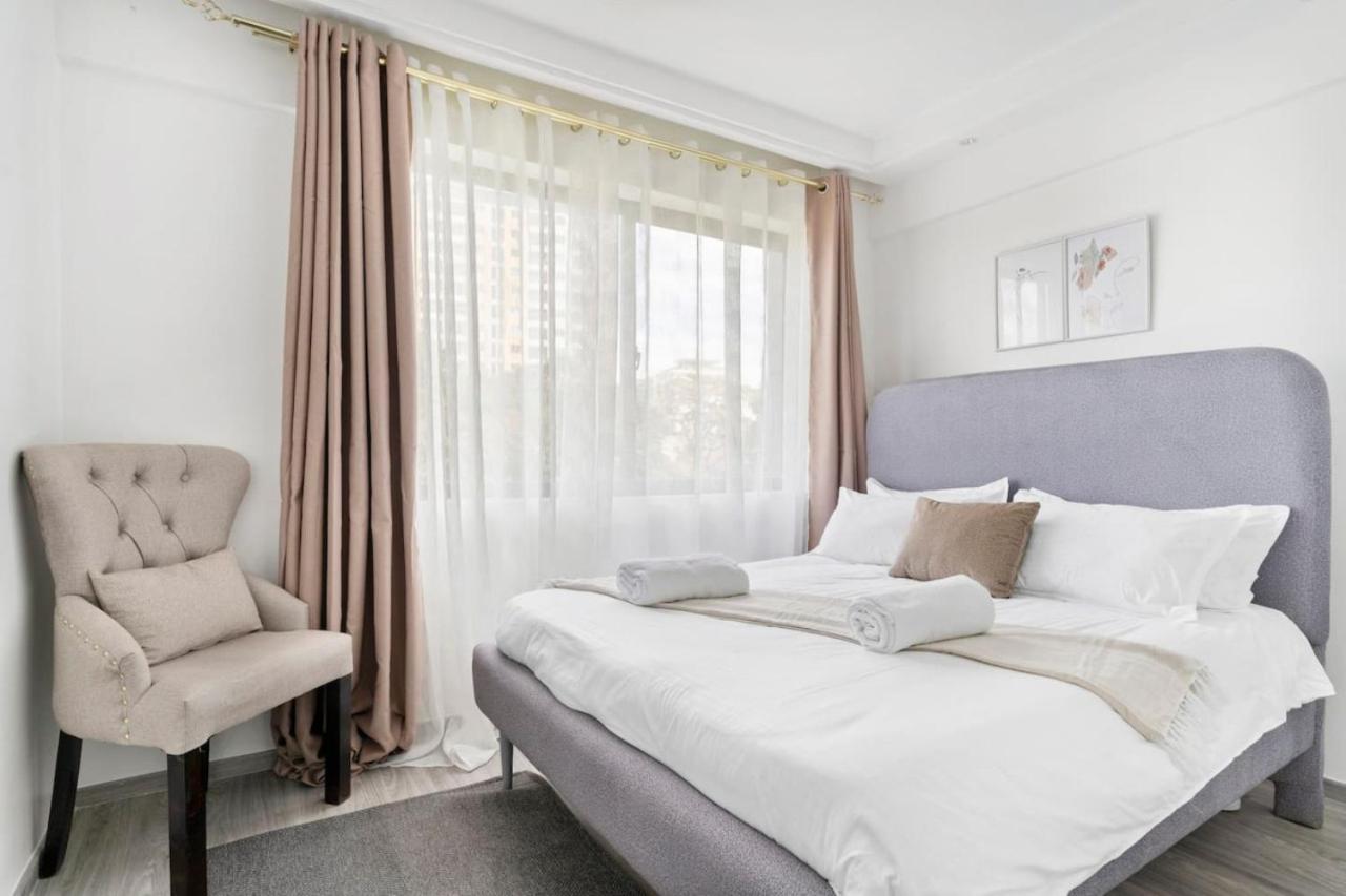 Stylish 2 Bedroom With King Bed, Gym, Children Playground And Panoramic Views * Nairobi