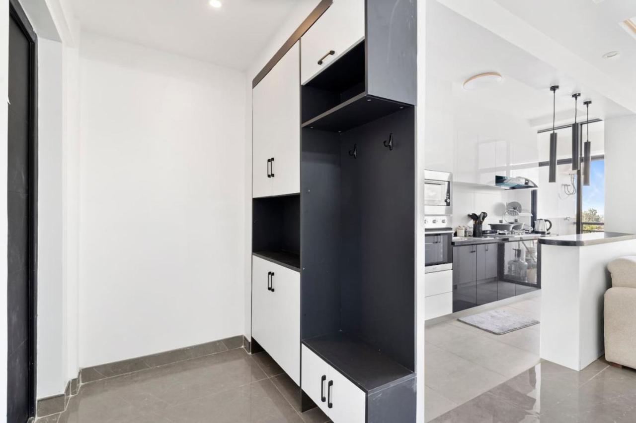 Stylish 2 Bedroom With King Bed, Gym, Children Playground And Panoramic Views Apartment Nairobi