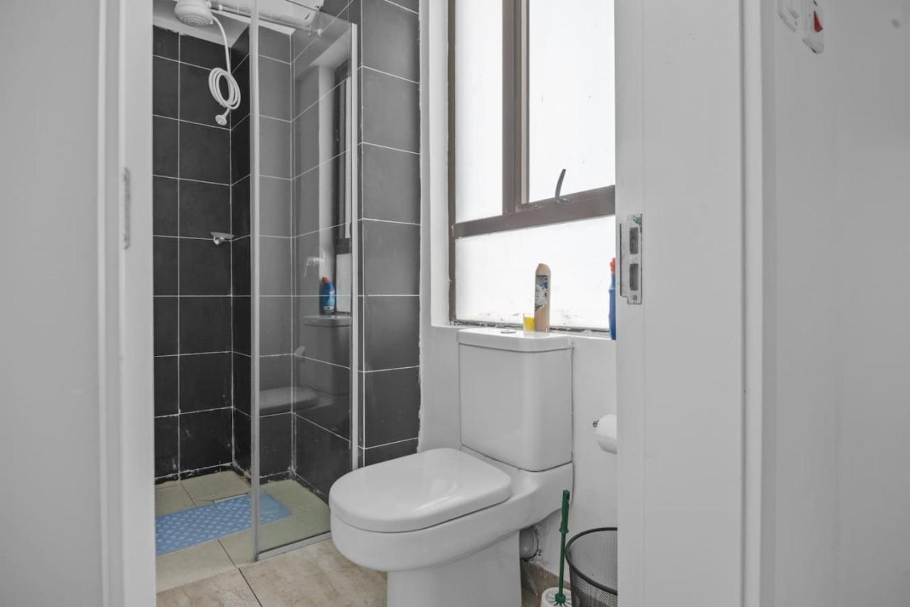 Apartment Stylish And Spacious 1bedroom With King Bed In Prime Location *