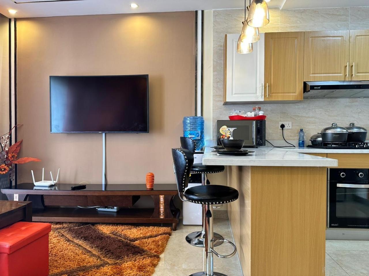 Apartment Enzi Heights - Cozy 1 Bedroom Near Eka Hotel, Pool, Gym, Lift