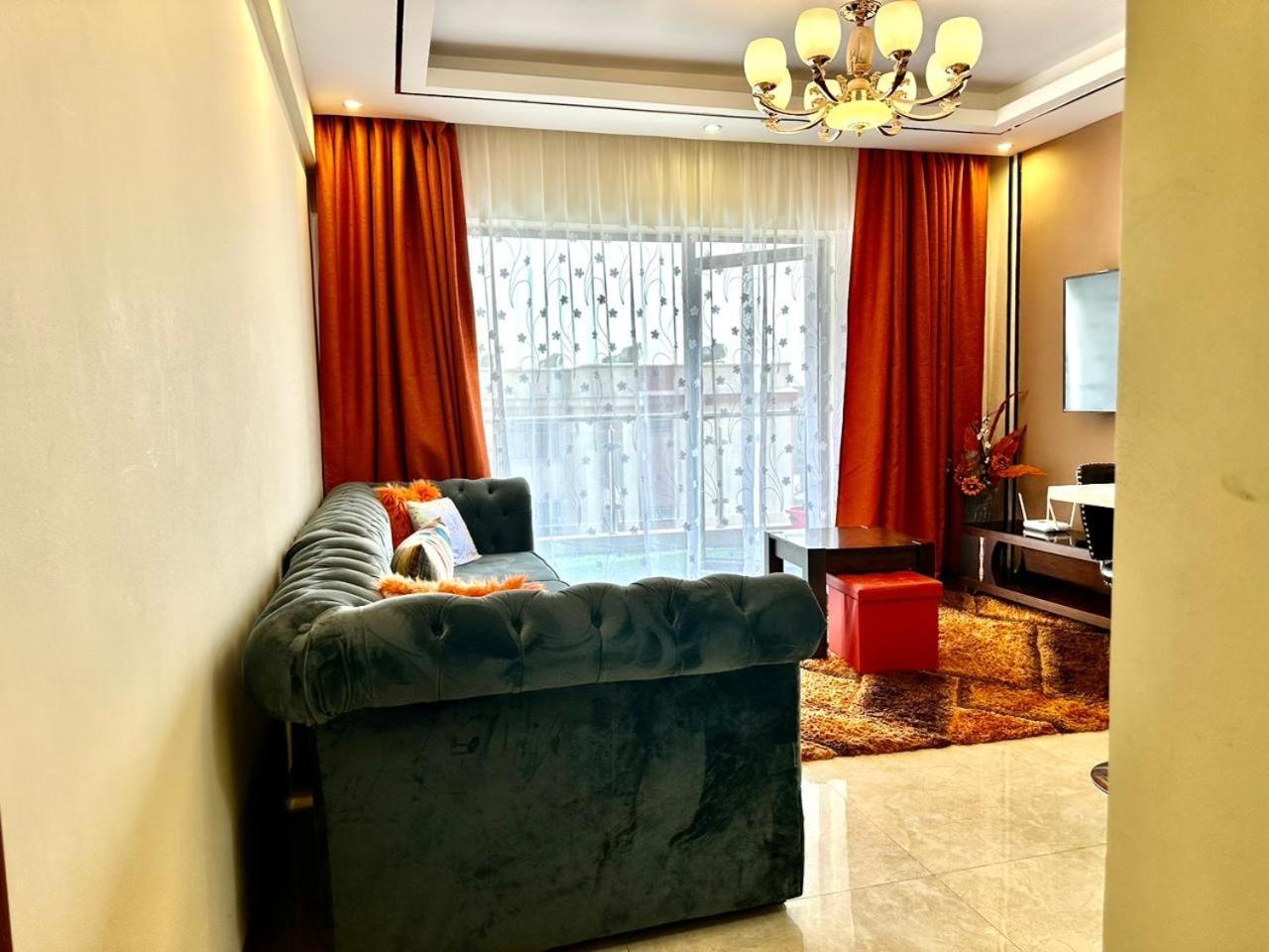 Apartment Enzi Heights - Cozy 1 Bedroom Near Eka Hotel, Pool, Gym, Lift