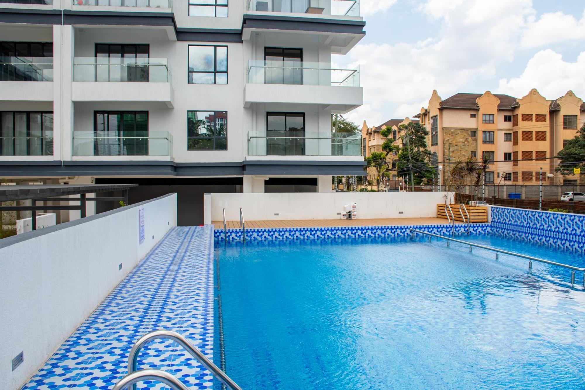 2 Bed With En At Menelik Road Apartment *