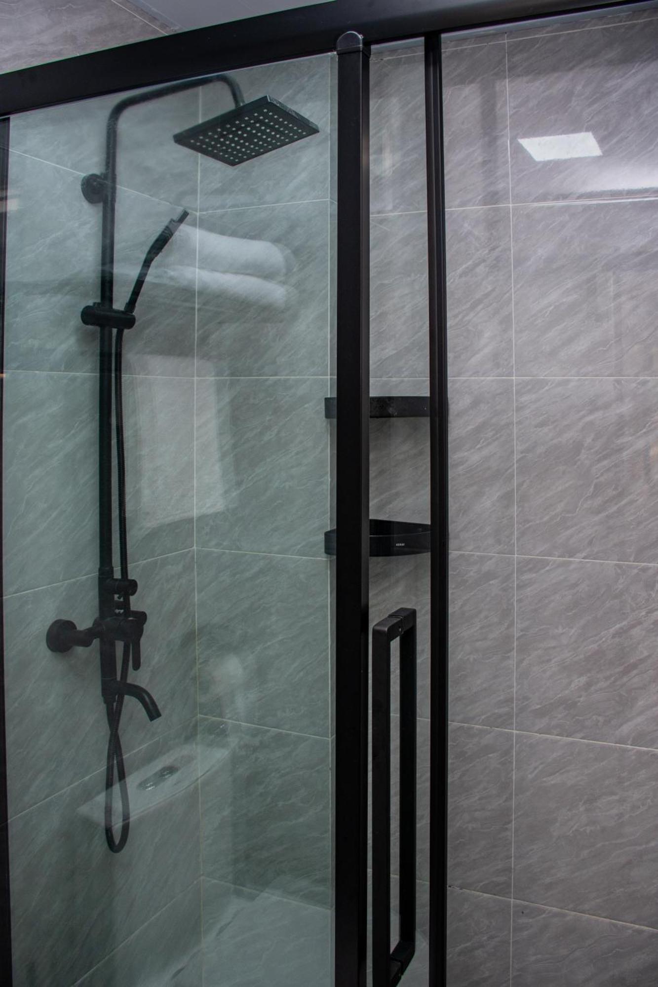Apartment 2 Bed With En At Menelik Road