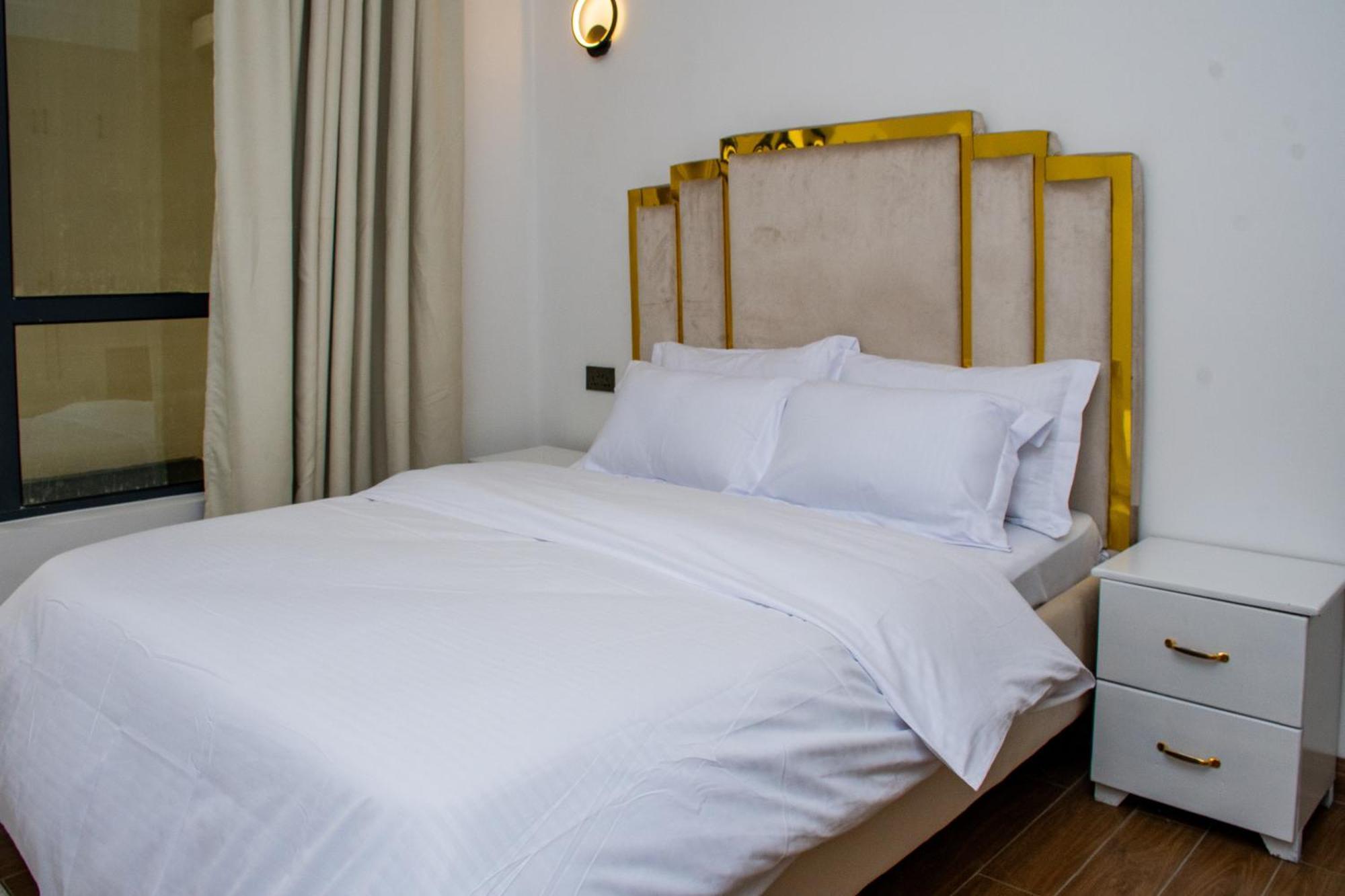 2 Bed With En At Menelik Road *