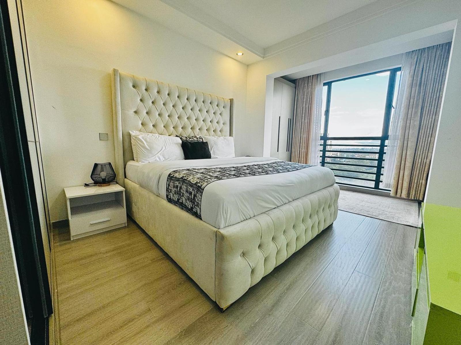 Perry West 3 Bedroom With Dsq