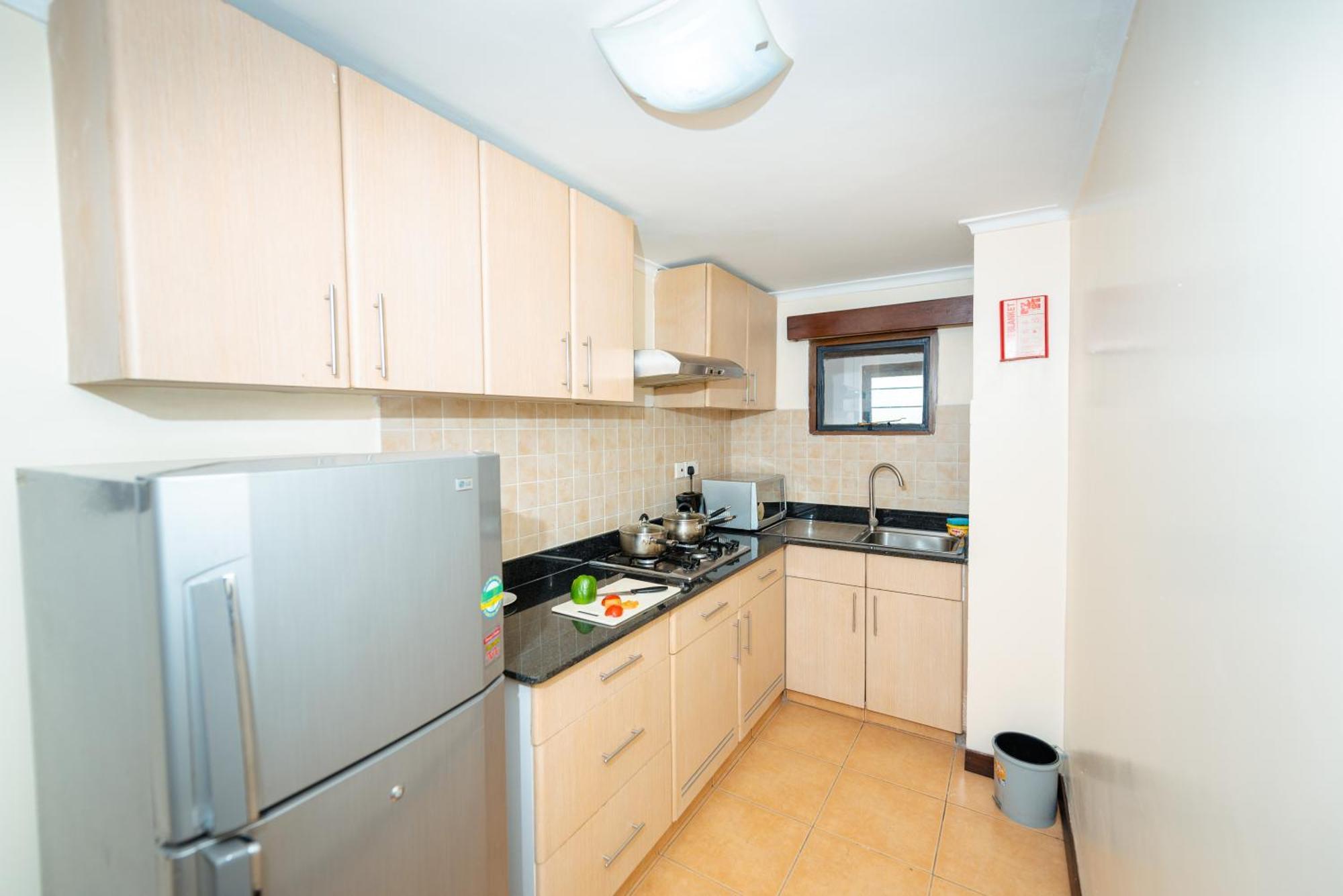 Aparthotel Heri Heights Apartments, Surestay Collection By Western 3*