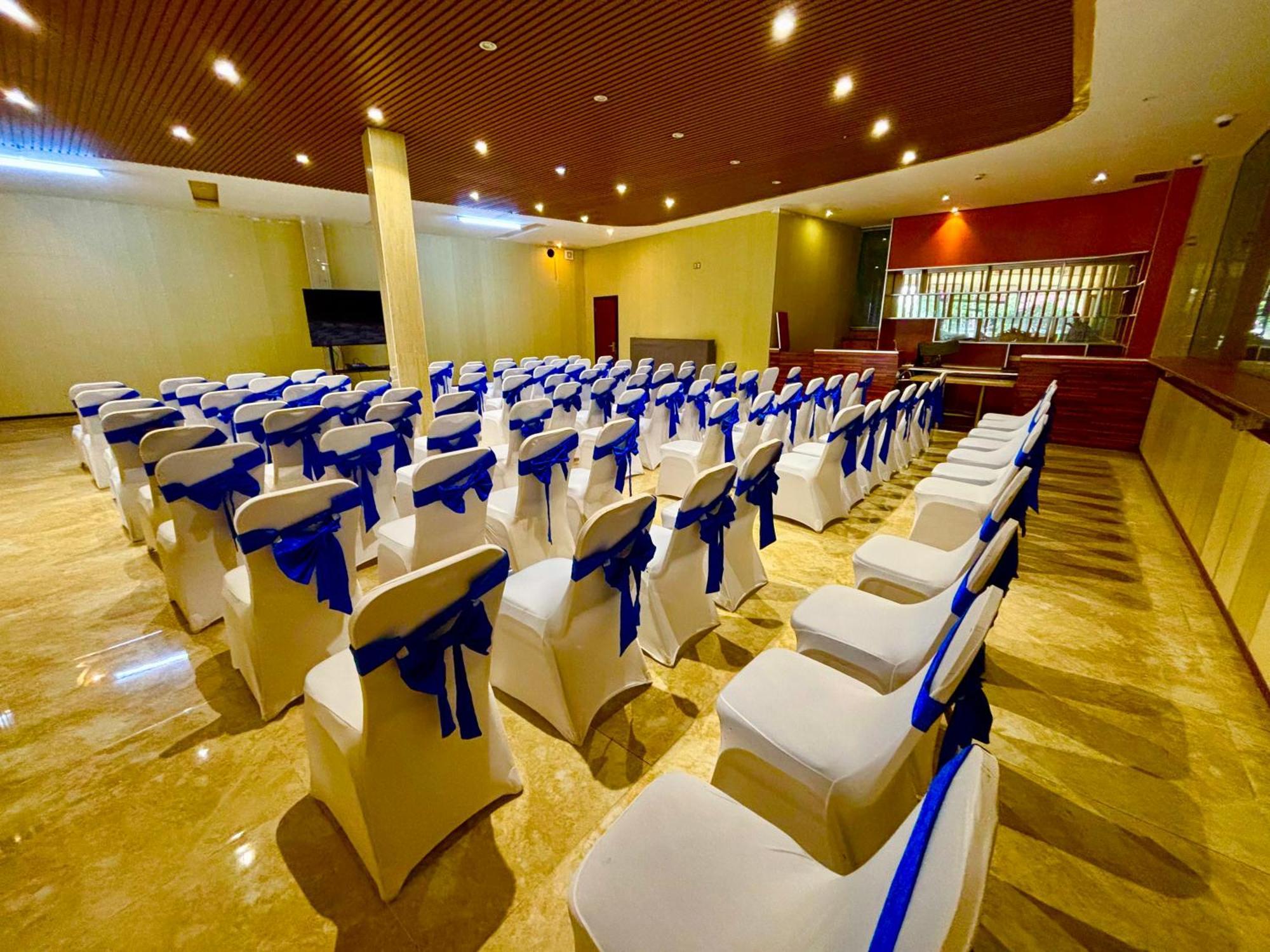 Swiss Lenana Mount Hotel
