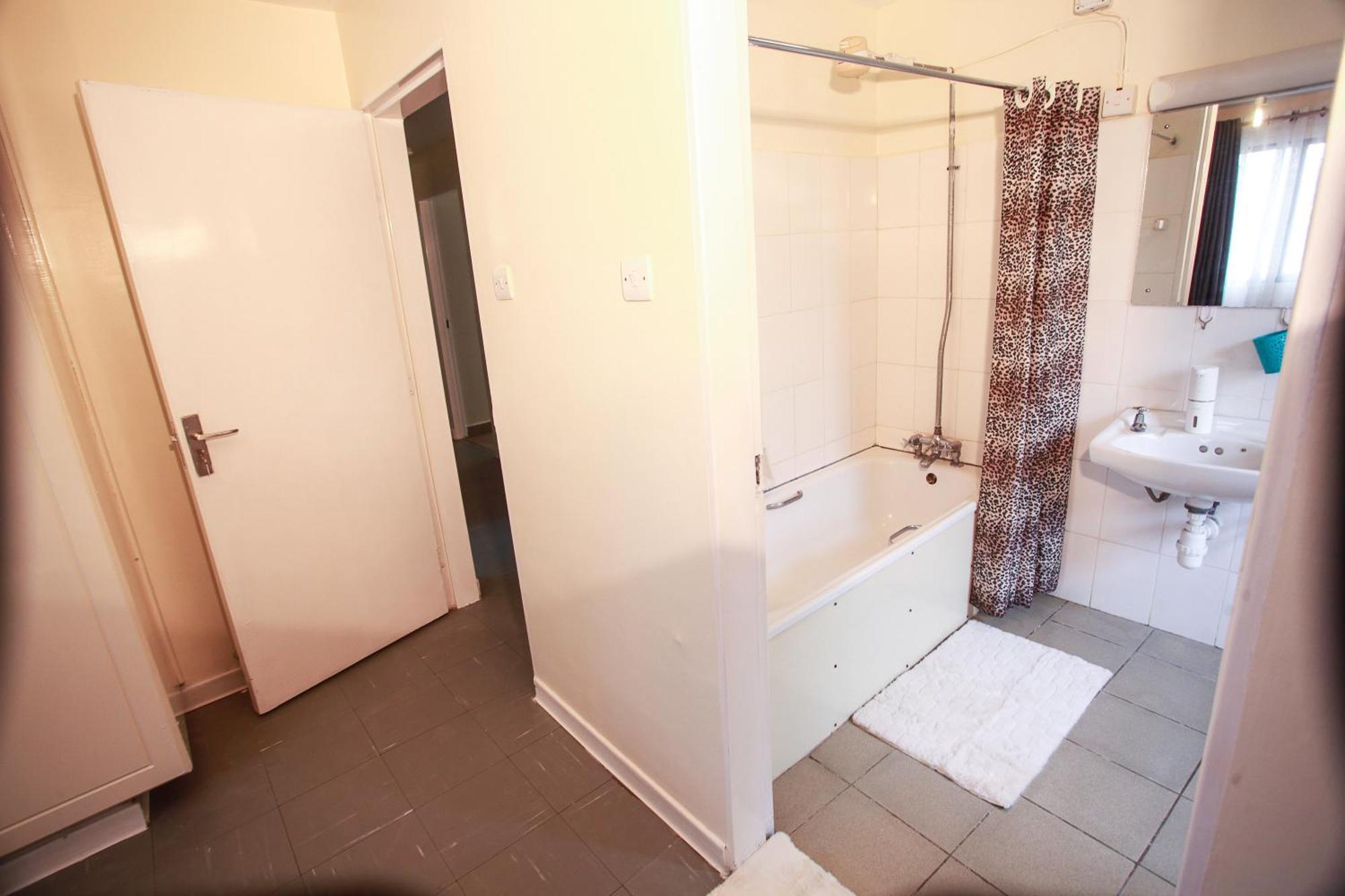 Nyayo Estate Embakasi - Rosewood Furnished Nairobi