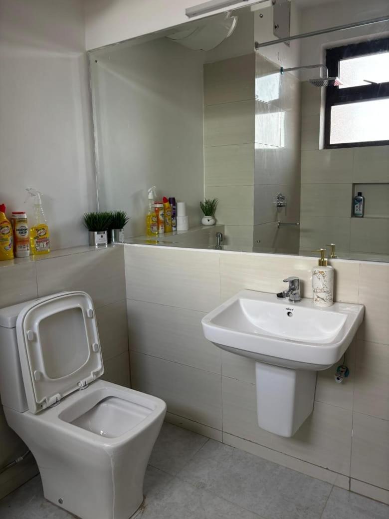 1 Bedroom With A Washing Machine Nairobi