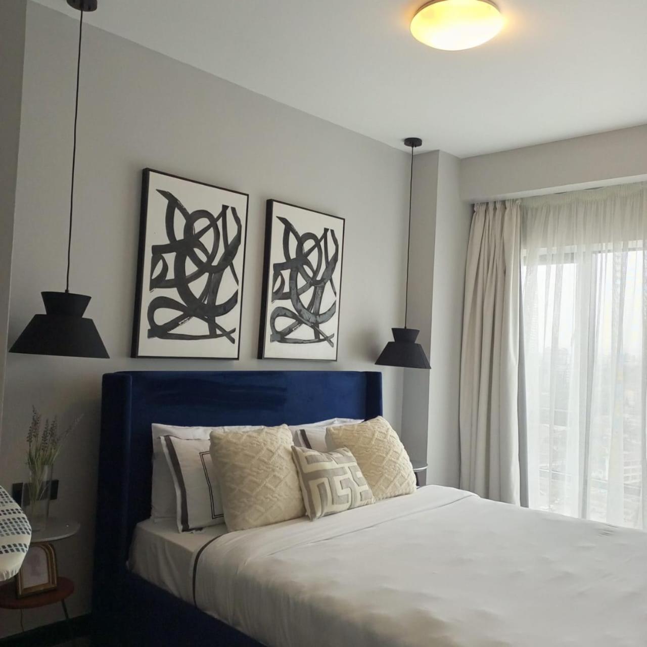 Escada Apartment1608 Castle *