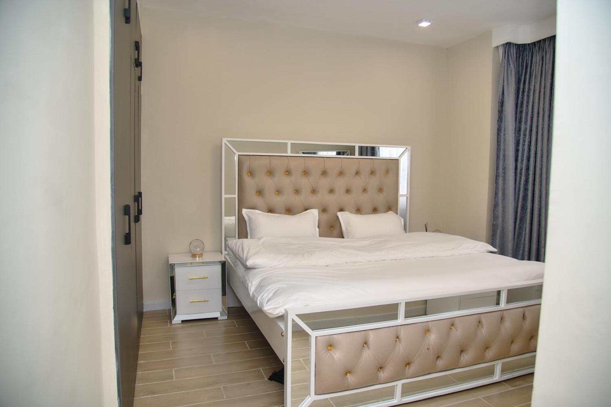 Modern Near Airport With Swimming Pool Apartment Nairobi
