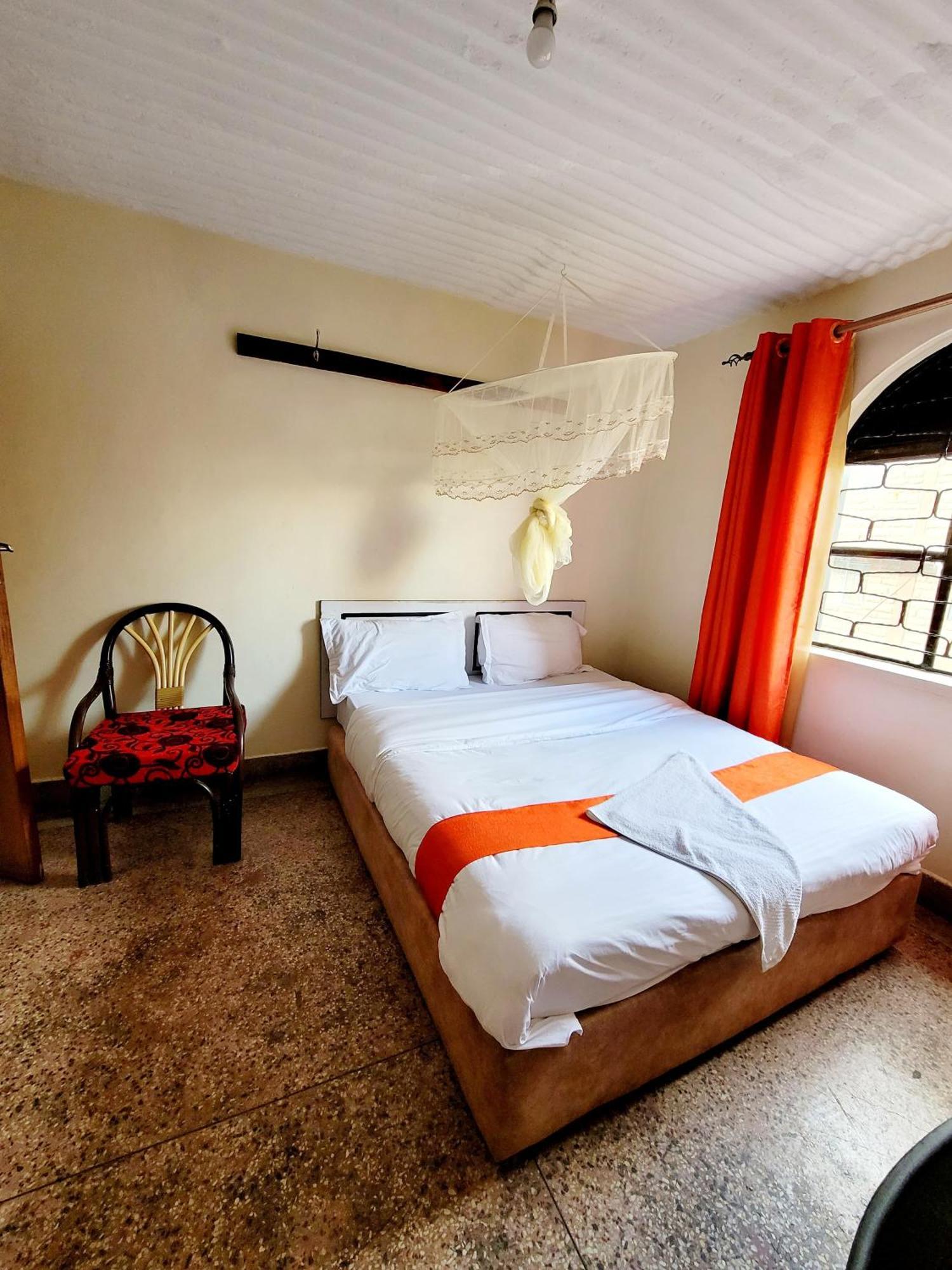 Space 2* Nairobi