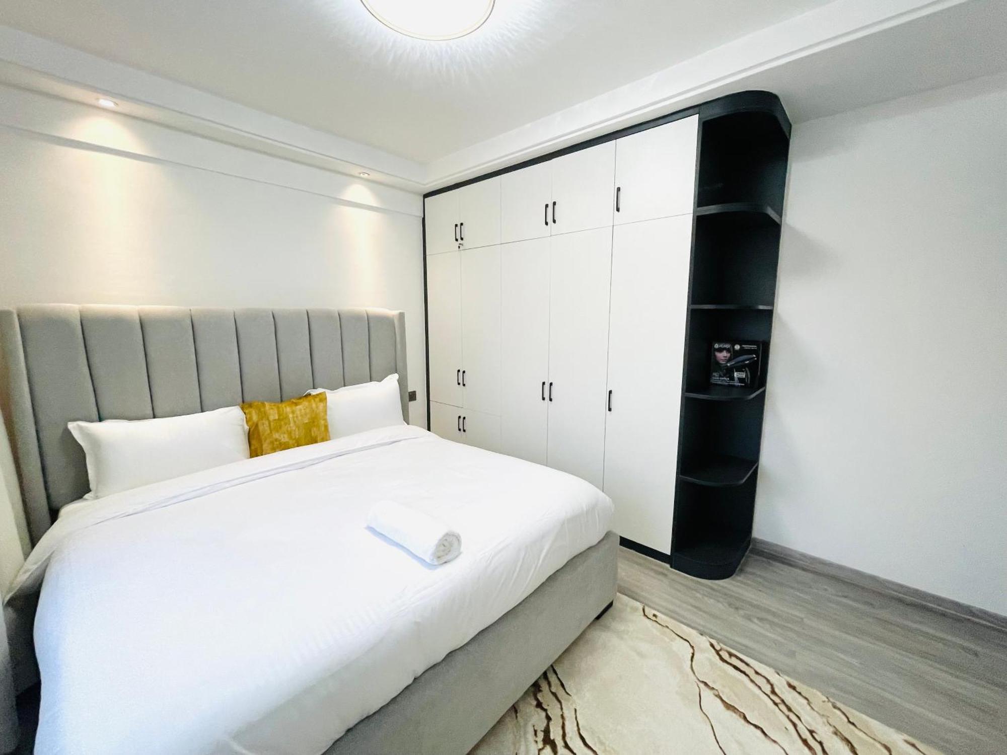 Apartment Premium Executive 3 Bedroom With Skyline Views