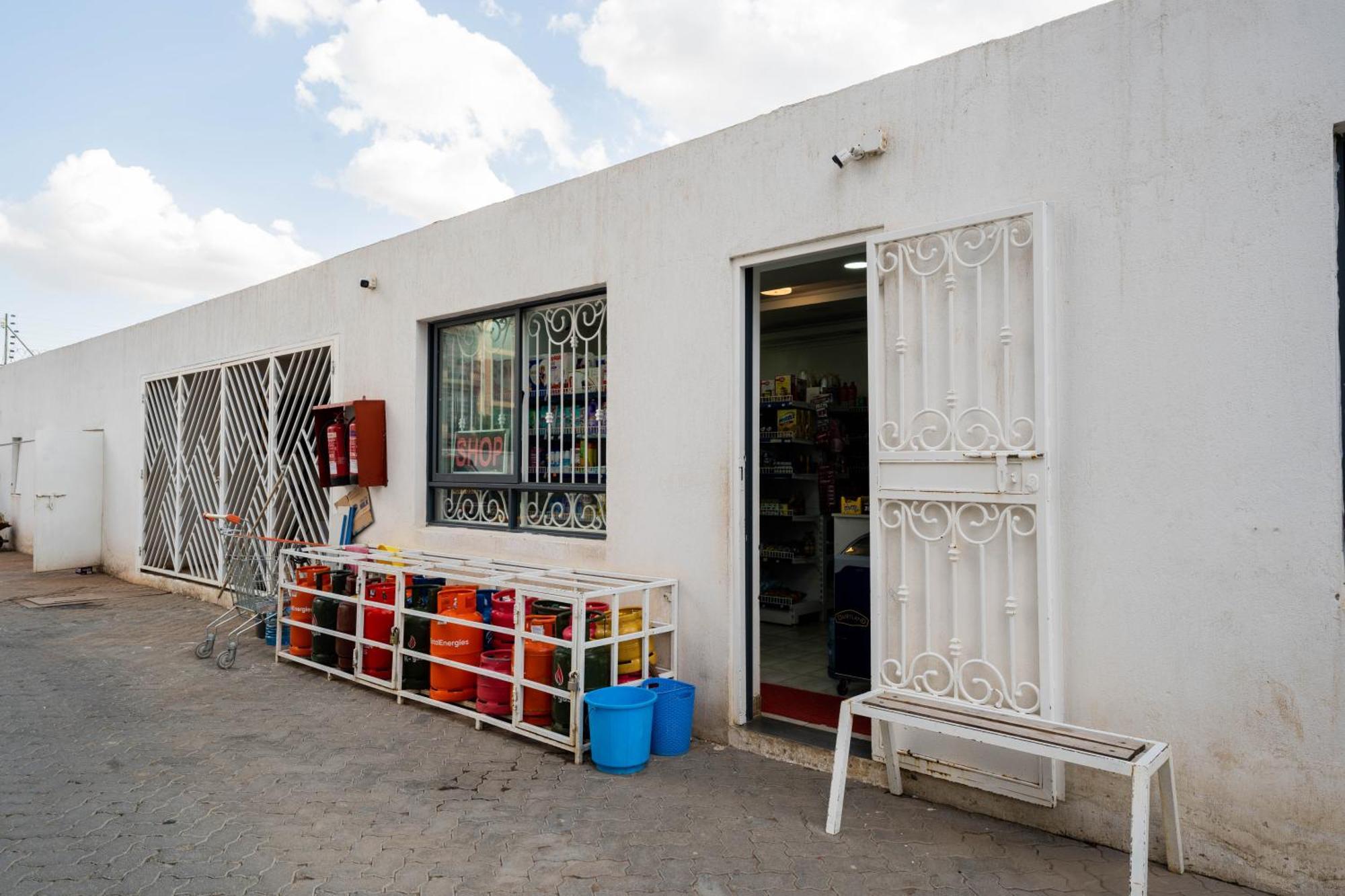 Makumbi 2br Near Jkia, Sgr *