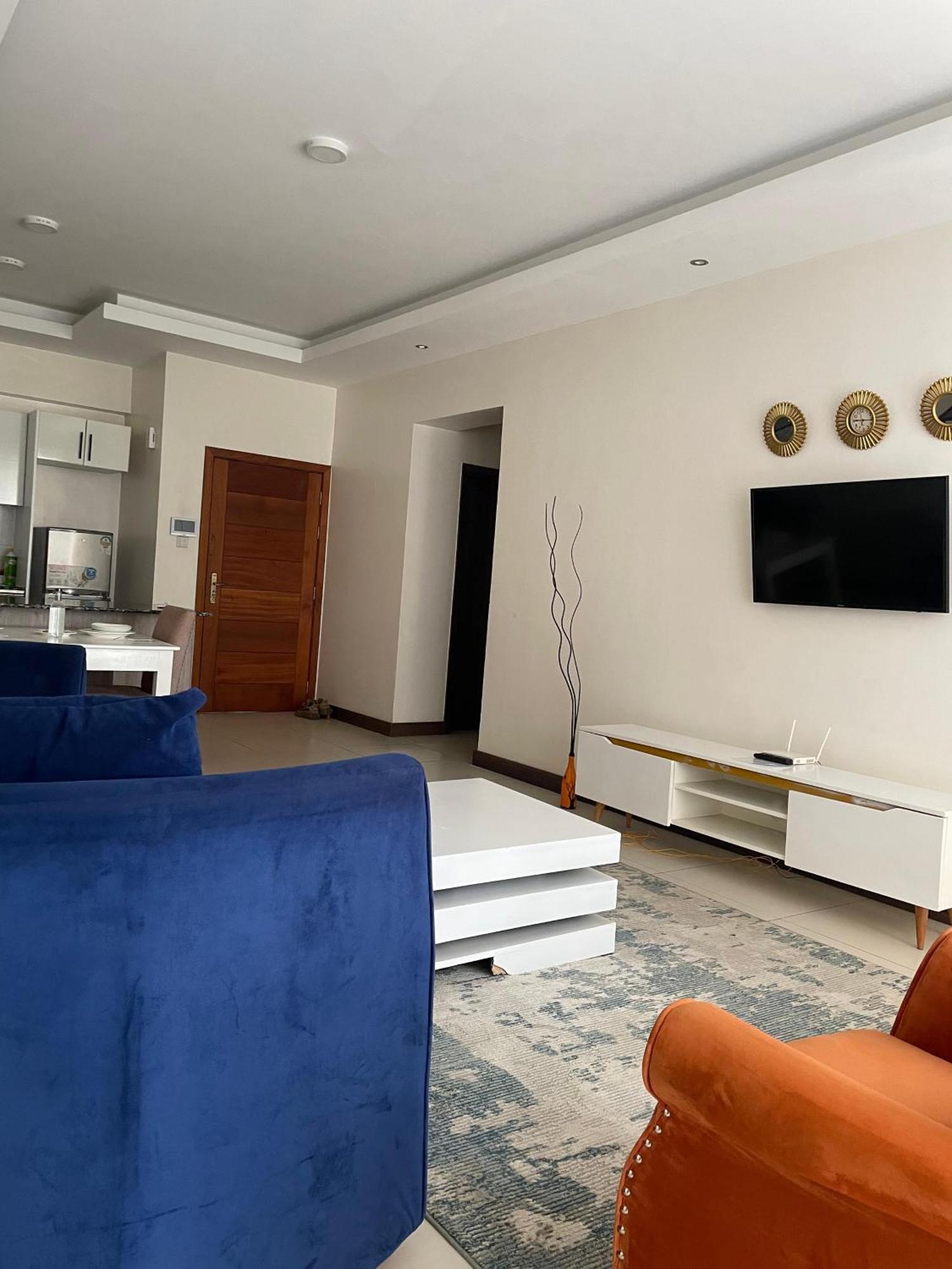 M Luxury Apartment *