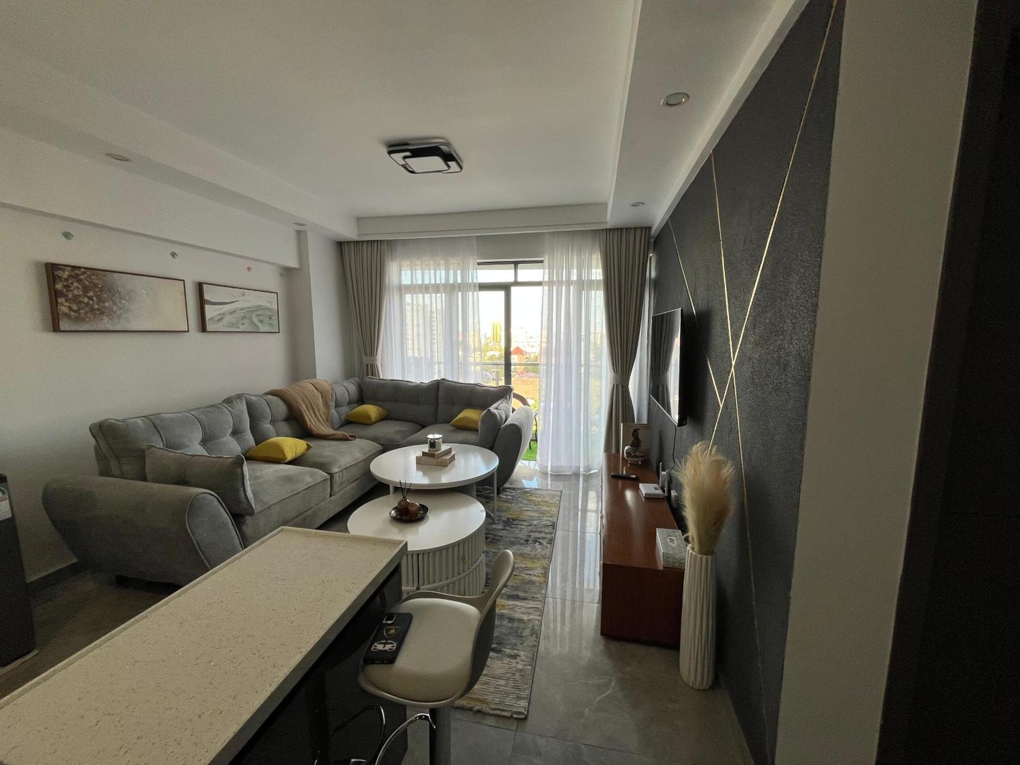 Aurora Smart Homes Oasis Gardens Apartment *