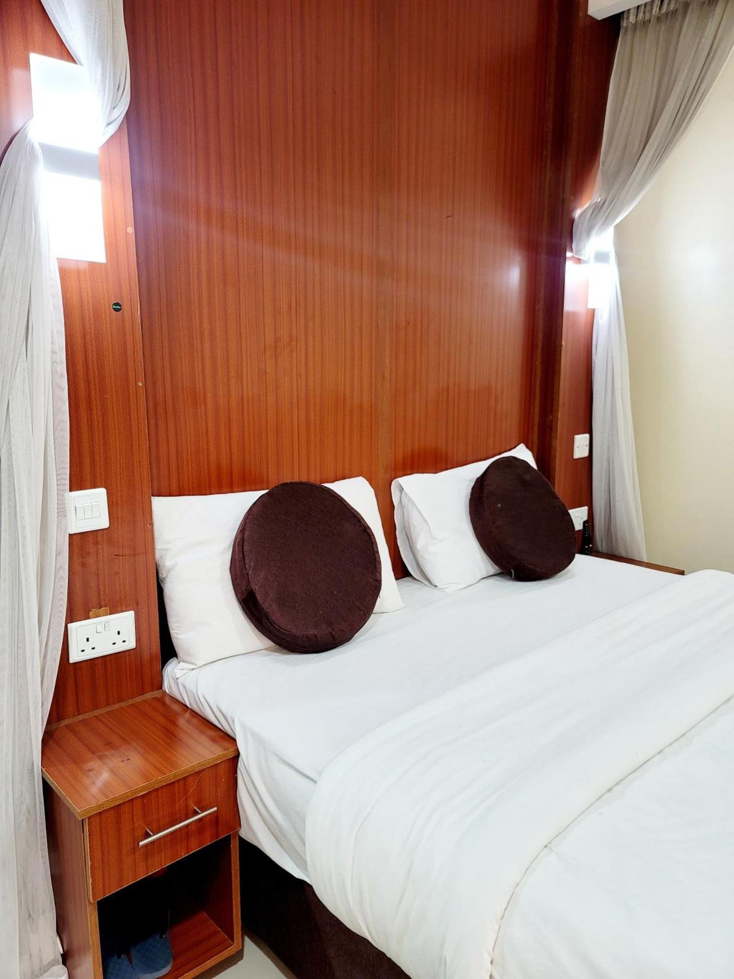 Glory Palace Hotel 3*