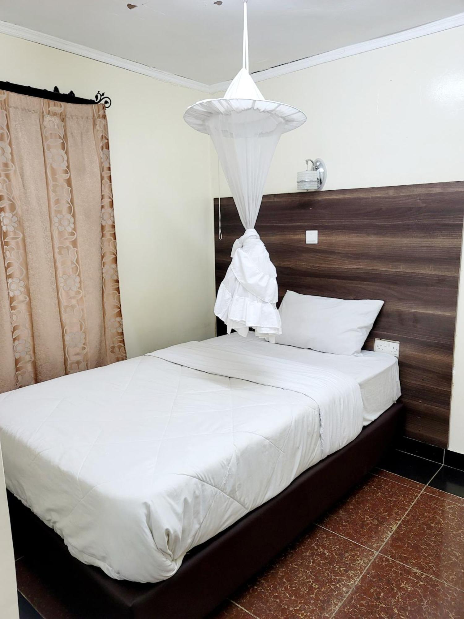 Glory Palace Hotel 3*