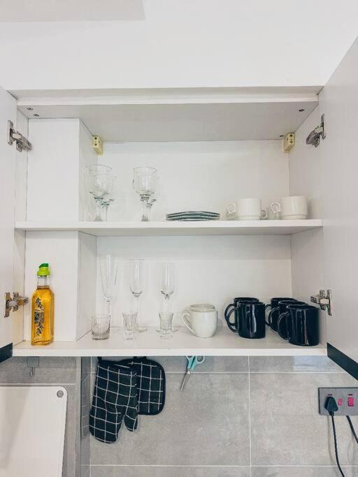 1 Bedroom Lavington Leisure