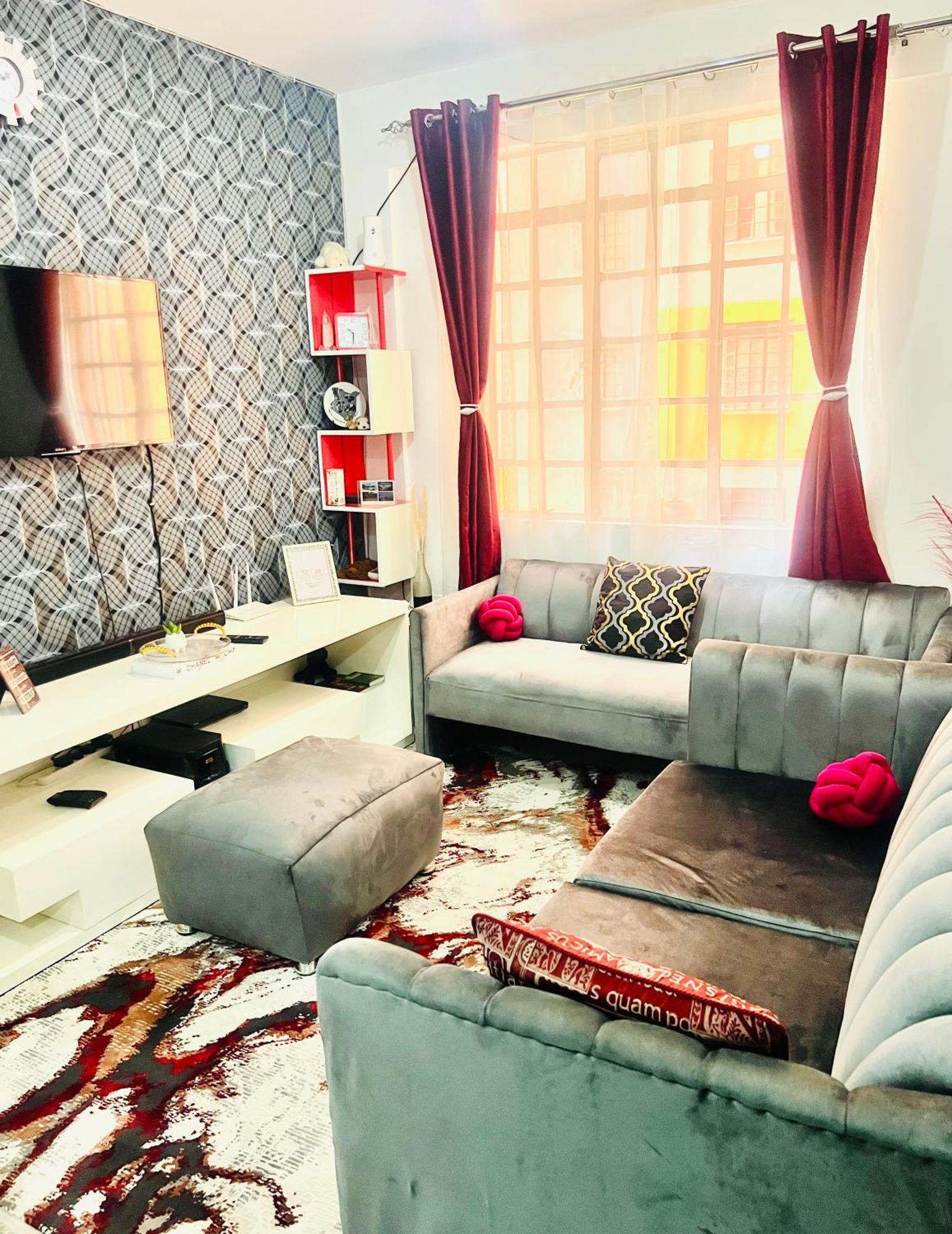 Apartment Empress