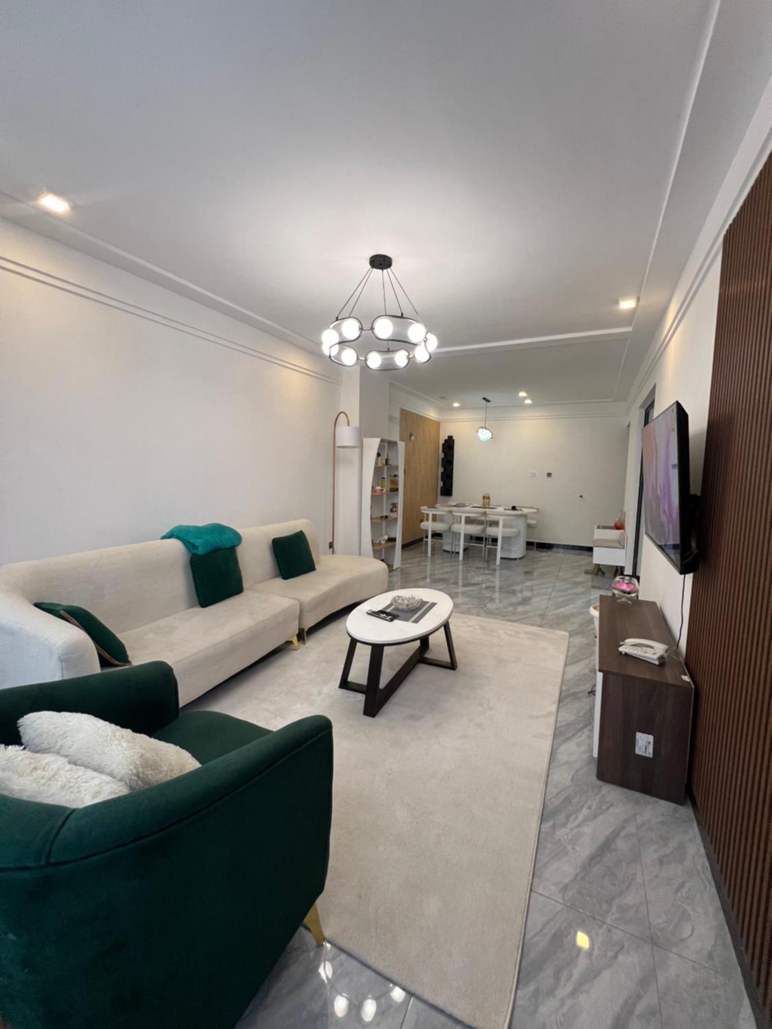 Elegant Spacious Two Bedroom Apartment-swimming Pool Included Apartment *