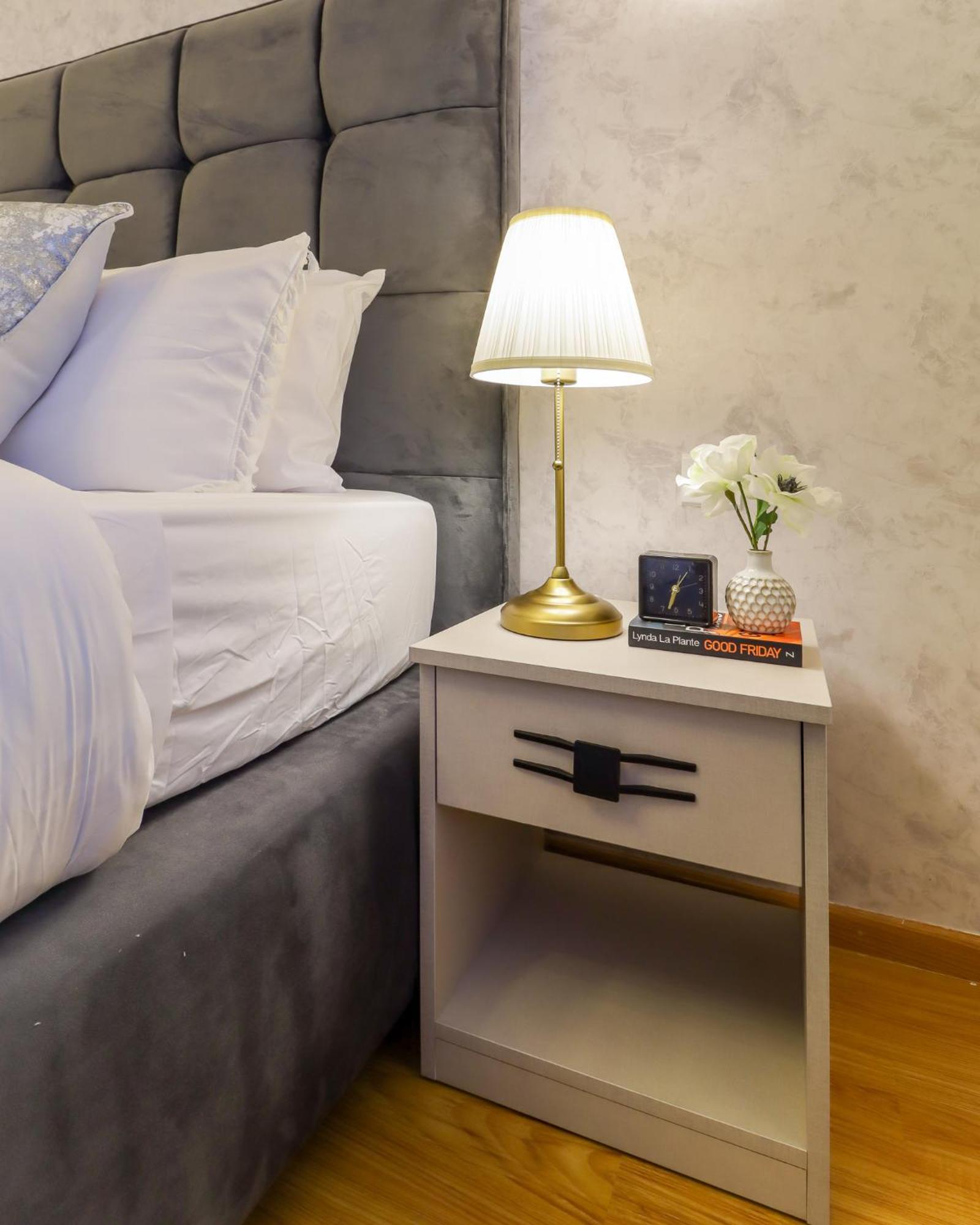 Blossom Residency Apartment *