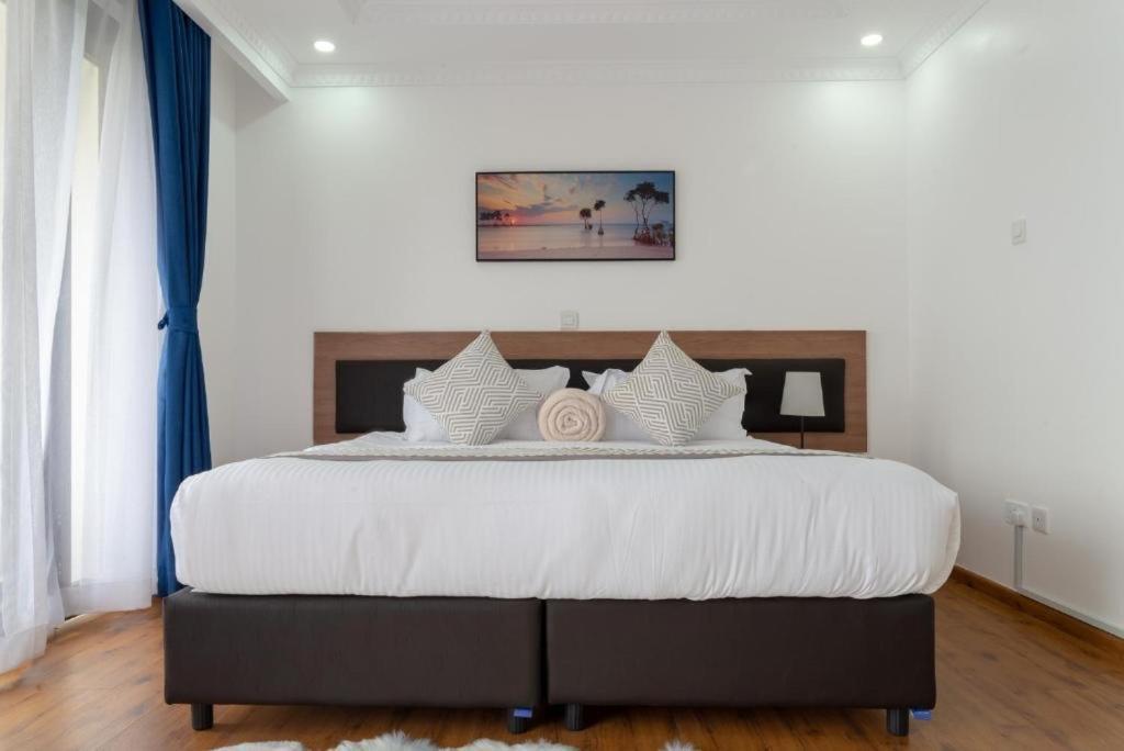 Riverside Luxe Loft Apartment *