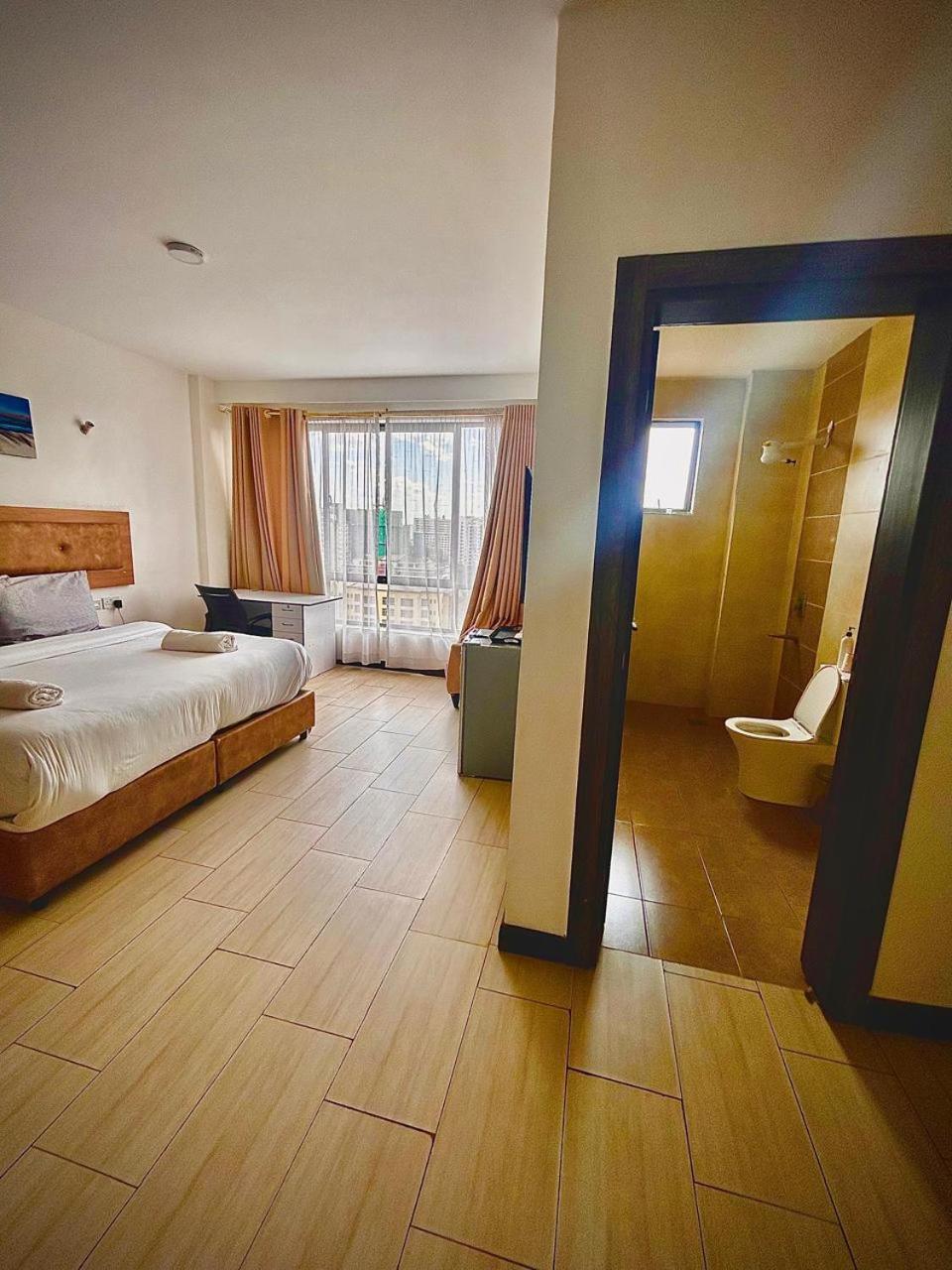 Rosewood Homes Apartment *