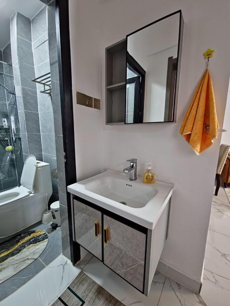 Apartment Smarthomes Serviced *