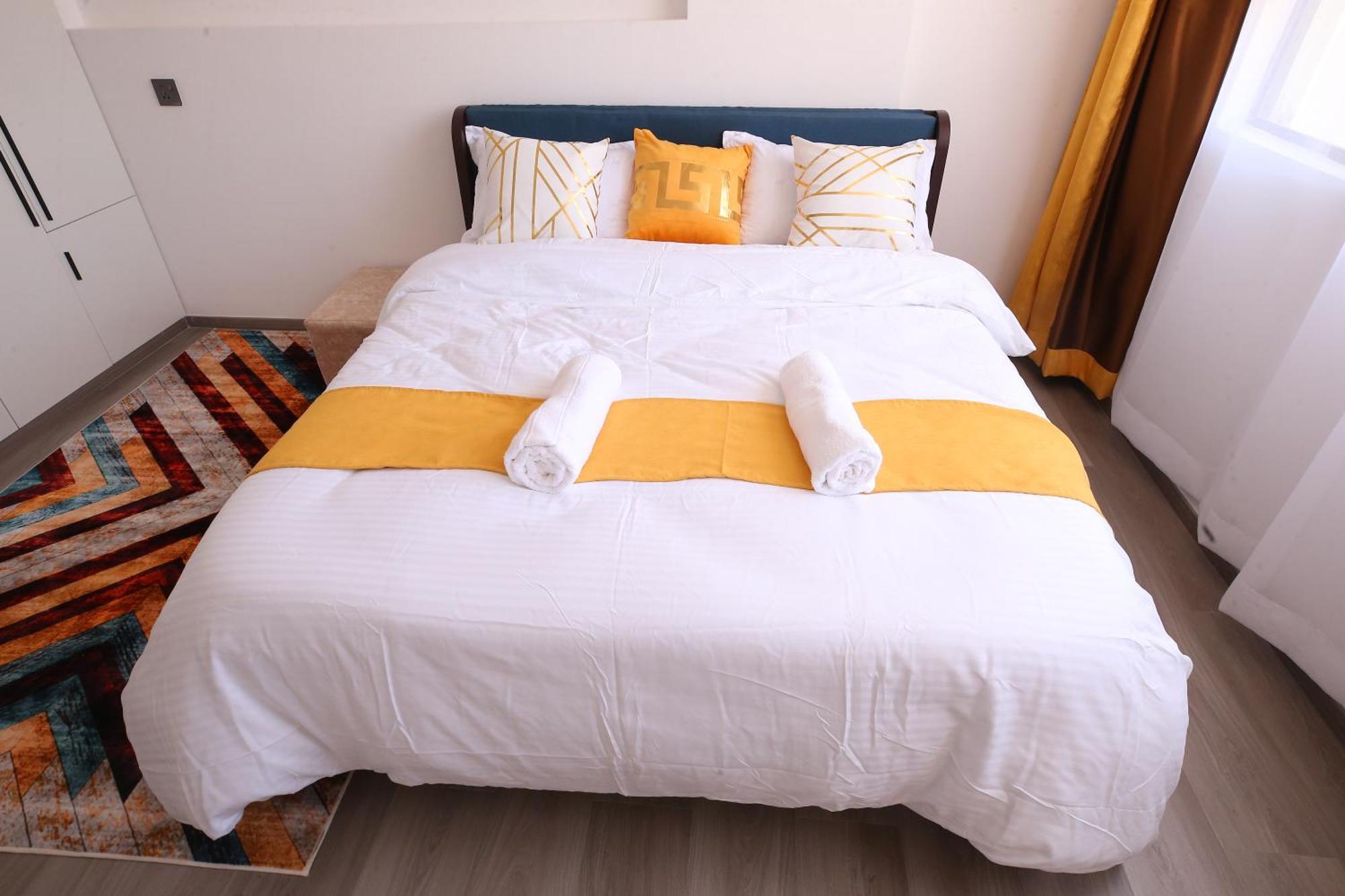 Modern 1-bedroom In With Balcony, Gym, & Fast Wifi Apartment *