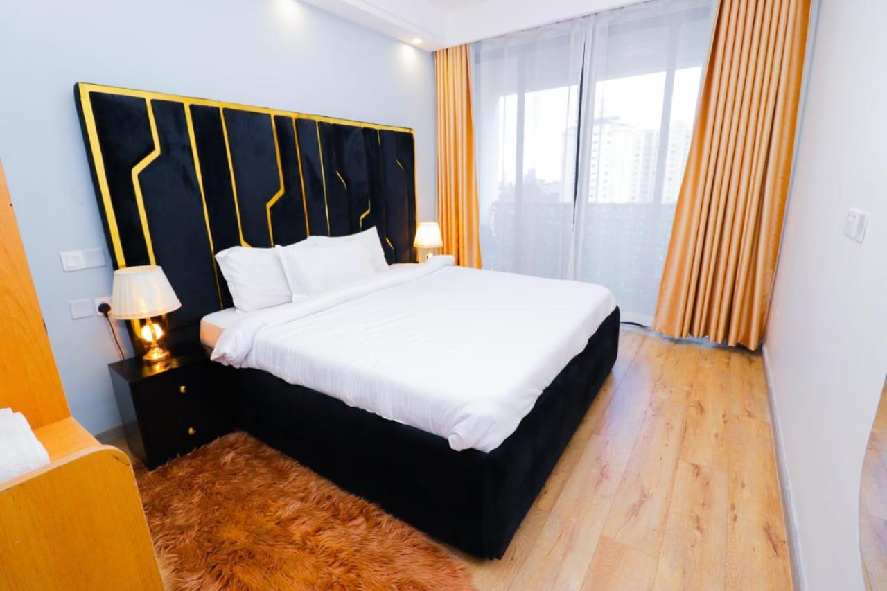 Modern 1 Bedroom With Heated Pool And Gym Apartment *