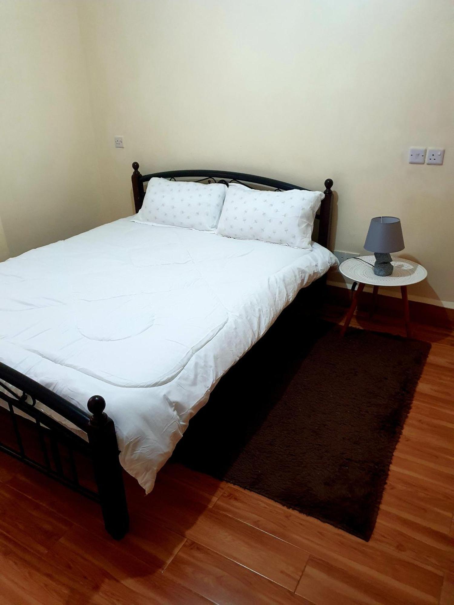 Rosslyn Hill One Bedroom * Nairobi
