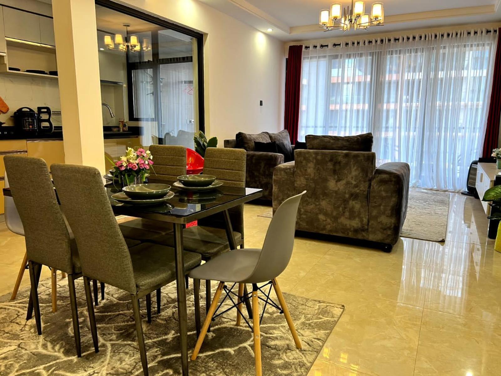 Luxurious Two Bedroom With Unbeatable Scenic Views Apartment