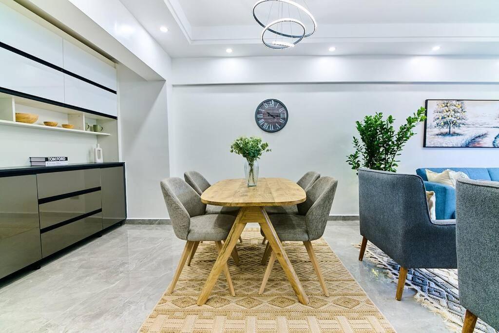 Apartment Luxury And Modern 2 Bdr *